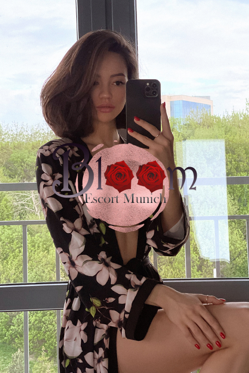 Perla sexy Female,5'3 or under(160cm),Bisexual,Thai,Couples